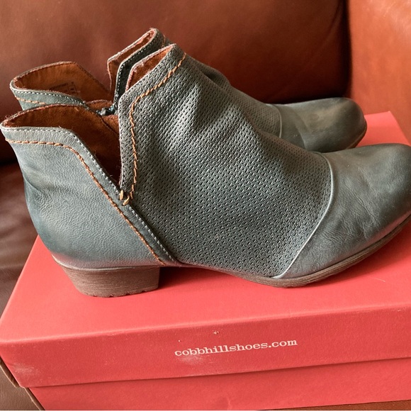 Cobb Hill teal boots - Picture 7 of 13